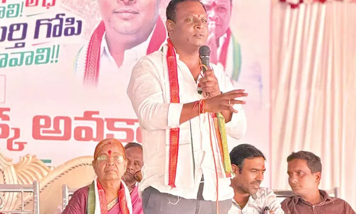 Telangana: रामार्थी गोपी ने नागरिक समस्याओं को उजागर किया, बदलाव के लिए जनादेश मांगा