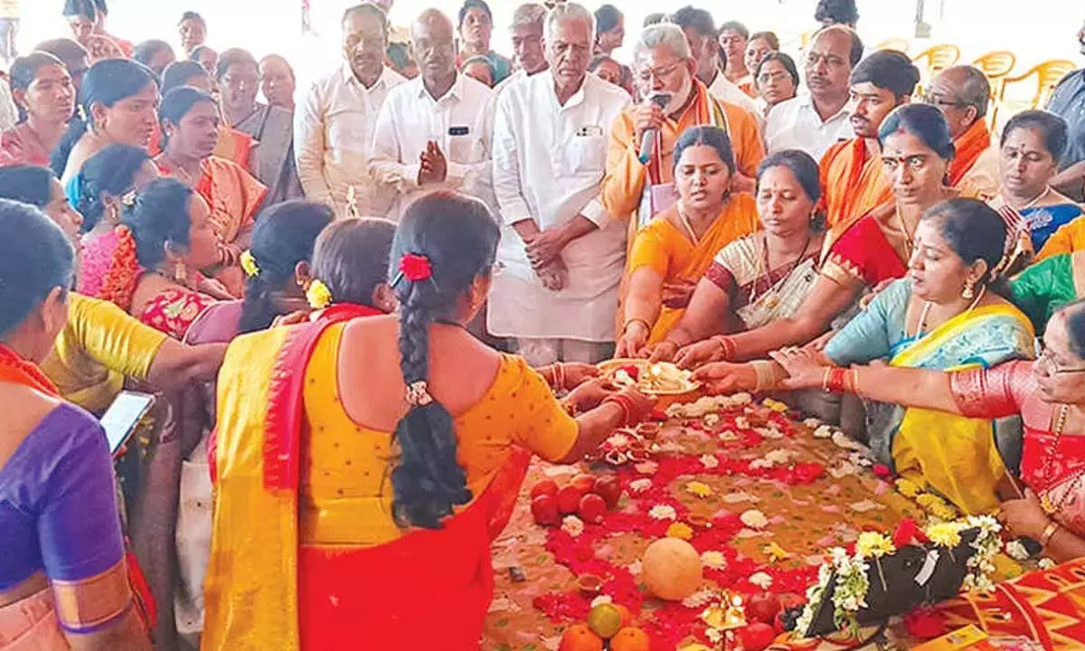 योग रोज़मर्रा की ज़िंदगी के लिए ज़रूरी है: दामोदर