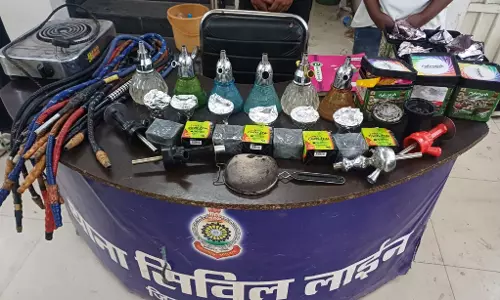 हुक्काबार को पुलिस ने किया सील, छापेमारी से बड़ी मात्रा में प्रतिबंधित सामग्री जब्त हुक्काबार को पुलिस ने किया सील, छापेमारी से बड़ी मात्रा में प्रतिबंधित सामग्री जब्त
