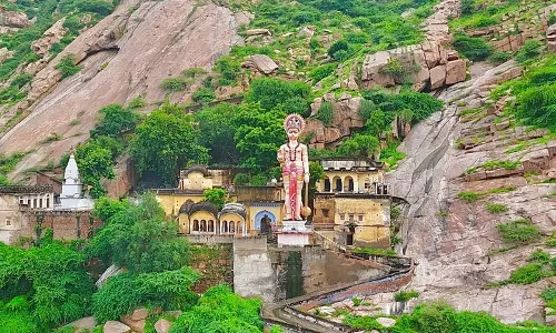 Mahendragarh की हेरिटेज साइट्स को ग्लोबल टूरिस्ट स्पॉट बनाने की कोशिशें जारी हैं Mahendragarh की हेरिटेज साइट्स को ग्लोबल टूरिस्ट स्पॉट बनाने की कोशिशें जारी हैं
