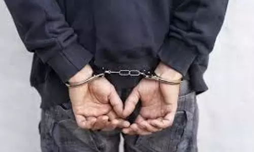 Bareilly: नशा तस्करी के विरुद्ध पुलिस का प्रहार, दो स्मैक तस्कर गिरफ्तार Bareilly: नशा तस्करी के विरुद्ध पुलिस का प्रहार, दो स्मैक तस्कर गिरफ्तार