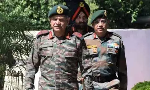 आर्मी चीफ ने सैनिकों की तारीफ की, J&K ऑपरेशन्स में टेक्नोलॉजी का इस्तेमाल समीक्षा किया