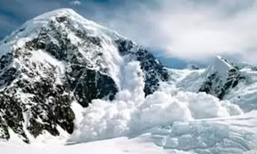 Jammu-Kashmir: Weather को लेकर येलो अलर्ट,हिमस्खलन की सम्भावना
