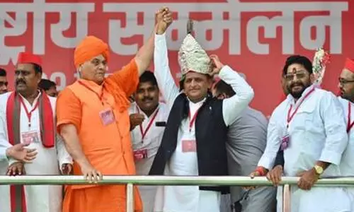 Lucknow: अमेरिका-भारत ट्रेड डील पर सियासी संग्राम, अखिलेश का केंद्र पर तंज