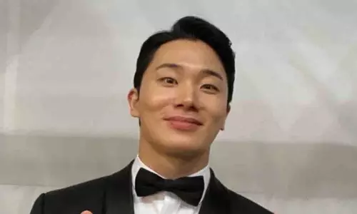 माउस स्टार Lee Seo Jun ने 7 साल के रिलेशनशिप के बाद शादी की योजनाओं की घोषणा की माउस स्टार Lee Seo Jun ने 7 साल के रिलेशनशिप के बाद शादी की योजनाओं की घोषणा की