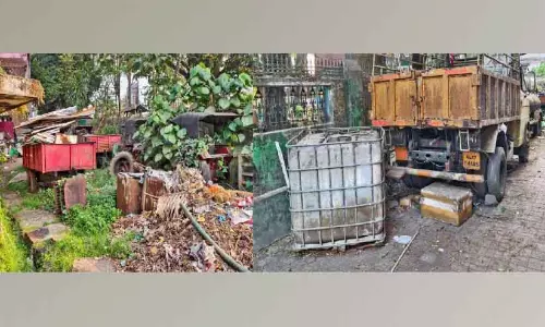 Kerala : मूवत्तुपुझा टाउन हॉल कूड़े के ढेर में बदल गया है Kerala : मूवत्तुपुझा टाउन हॉल कूड़े के ढेर में बदल गया है