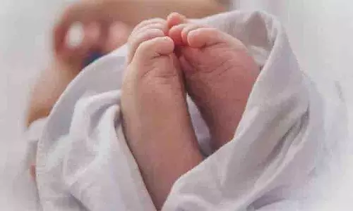 कानपुर के NICU में आग लगने से नवजात की मौत, परिवार ने लापरवाही का आरोप लगाया कानपुर के NICU में आग लगने से नवजात की मौत, परिवार ने लापरवाही का आरोप लगाया