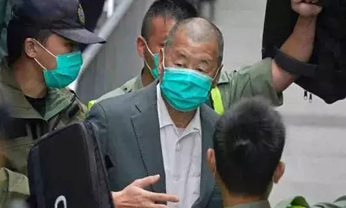 Hong Kong के मीडिया टाइकून जिमी लाई को 20 साल जेल की सज़ा सुनाई गई Hong Kong के मीडिया टाइकून जिमी लाई को 20 साल जेल की सज़ा सुनाई गई