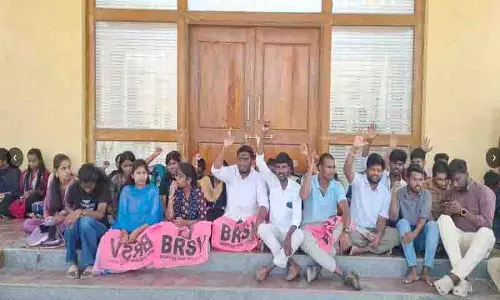 BRSV ने MGU फर्स्ट-सेमेस्टर परीक्षाओं के टलने पर चिंता जताई
