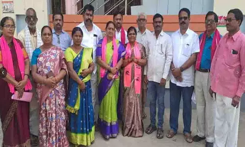 Ex‑Chairperson अन्नपूर्णा ने सूर्यापेट विकास के लिए विधायक जगदीश को श्रेय दिया