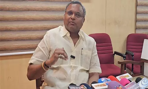 ला-ला-लैंड: Karti Chidambaram ने रूसी तेल खरीद पर केंद्रीय मंत्रिमंडल से सवाल किए ला-ला-लैंड: Karti Chidambaram ने रूसी तेल खरीद पर केंद्रीय मंत्रिमंडल से सवाल किए
