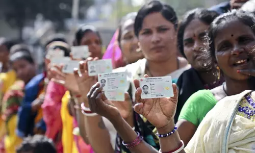 Bangladeshi के वोटर सरकार के साथ सुरक्षा और रिश्तों पर भी फैसला करेंगे Bangladeshi के वोटर सरकार के साथ सुरक्षा और रिश्तों पर भी फैसला करेंगे
