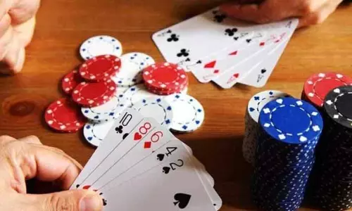 Ganderbal में पुलिस ने जुआरियों को गिरफ्तार किया Ganderbal में पुलिस ने जुआरियों को गिरफ्तार किया