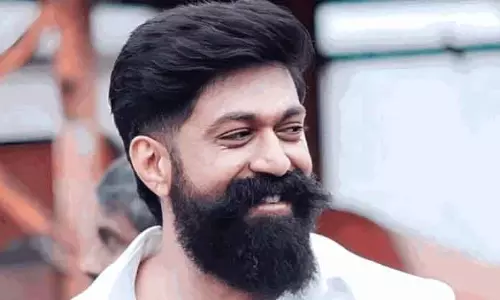 Yash की टॉक्सिक मार्च में रिलीज़, तेलुगु पौराणिक प्रोजेक्ट में भी चर्चा Yash की टॉक्सिक मार्च में रिलीज़, तेलुगु पौराणिक प्रोजेक्ट में भी चर्चा