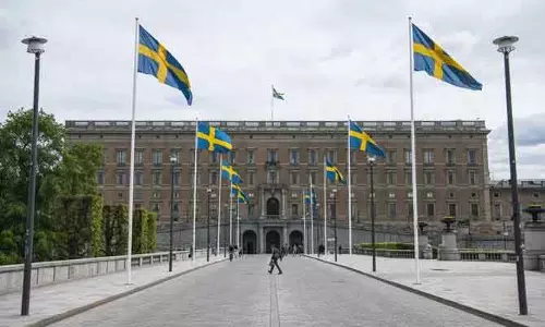 Sweden ने नागरिकता नियम सख्त करने की योजना बनाई, रेसिडेंसी 8 साल तक बढ़ाने का प्रस्ताव Sweden ने नागरिकता नियम सख्त करने की योजना बनाई, रेसिडेंसी 8 साल तक बढ़ाने का प्रस्ताव
