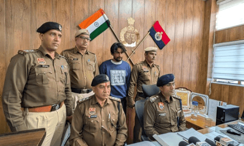 Hisar: 1 लाख की रिश्वत लेते हिसार में नायब कोर्ट गिरफ्तार Hisar: 1 लाख की रिश्वत लेते हिसार में नायब कोर्ट गिरफ्तार