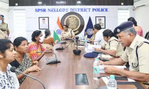 Nellore: फिल्म, नौकरी और संपत्ति से जुड़ी 146 धोखाधड़ी शिकायतें दर्ज Nellore: फिल्म, नौकरी और संपत्ति से जुड़ी 146 धोखाधड़ी शिकायतें दर्ज