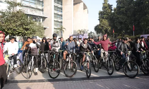 ओलंपियन और खिलाड़ियों ने PM के फिट इंडिया मिशन को बढ़ावा दिया, संडेज़ ऑन साइकिल 60वें संस्करण में मनाया