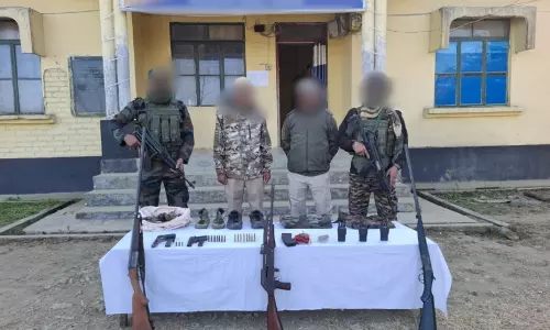 Manipur में सुरक्षा बलों का संयुक्त अभियान, हथियार और विस्फोटक बरामद