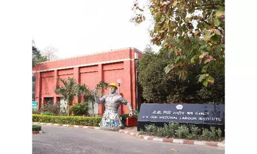 V.V. Giri Survey: श्रमिक और नियोक्ता श्रम संहिताओं के समर्थन में V.V. Giri Survey: श्रमिक और नियोक्ता श्रम संहिताओं के समर्थन में