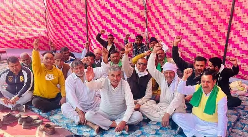 Karnal ईस्टर्न बाईपास लिंक रोड पर किसानों का विरोध प्रदर्शन जारी Karnal ईस्टर्न बाईपास लिंक रोड पर किसानों का विरोध प्रदर्शन जारी