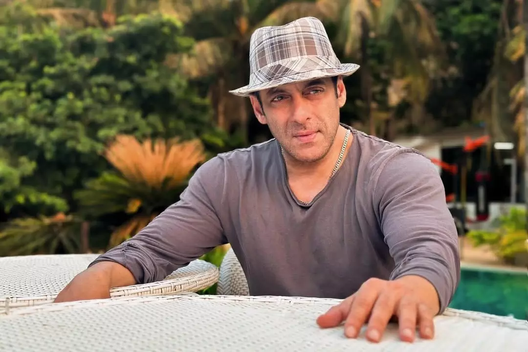 Salman Khan बोले, यूलिया वंतूर का ‘तेरे संग’ मुझे बहुत अच्छा लगा Salman Khan बोले, यूलिया वंतूर का ‘तेरे संग’ मुझे बहुत अच्छा लगा