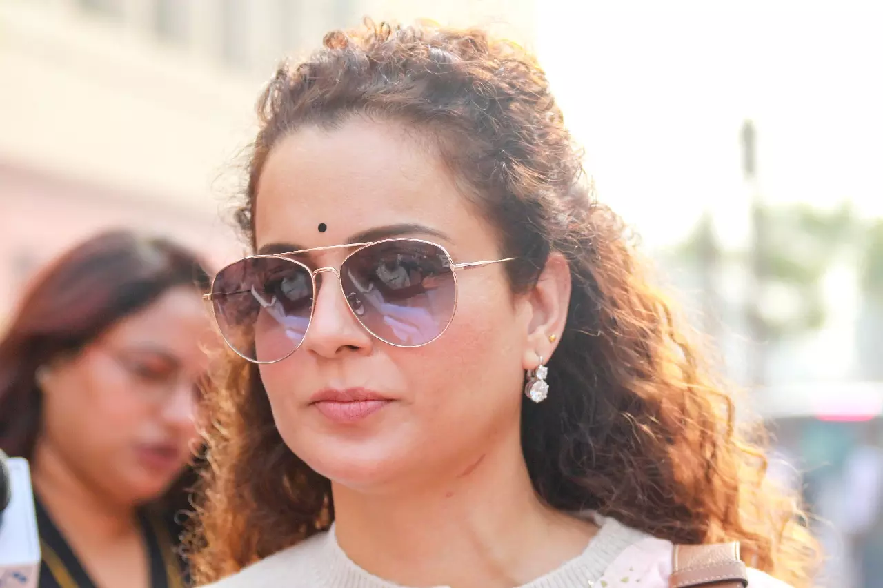 सावरकर को भारत रत्न देने की मांग पर बीजेपी का समर्थन सावरकर को भारत रत्न देने की मांग पर बीजेपी का समर्थन