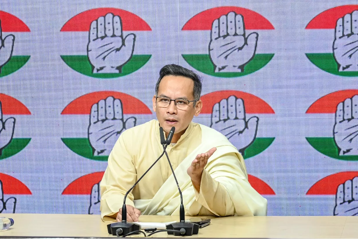 Gaurav Gogoi ने कहा, नाबालिगों को विवाद में खींचना स्वीकार्य नहीं Gaurav Gogoi ने कहा, नाबालिगों को विवाद में खींचना स्वीकार्य नहीं