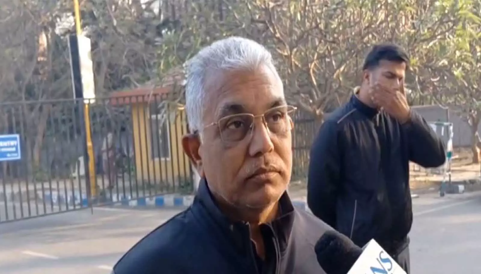 BJP के दिलीप घोष ने कहा, हिंदुओं को ऐसे नेताओं को चुनना चाहिए जो उनकी रक्षा करेंगे BJP के दिलीप घोष ने कहा, हिंदुओं को ऐसे नेताओं को चुनना चाहिए जो उनकी रक्षा करेंगे