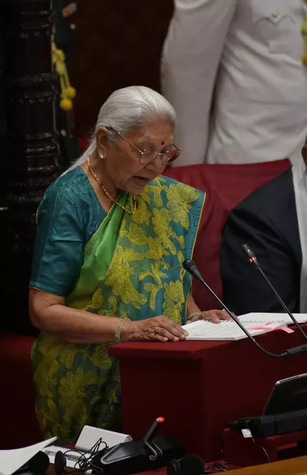 उत्पादन, उत्पादकता और कृषि अर्थव्यवस्था तीनों मोर्चों पर तेजी से आगे बढ़ रहा उत्तर प्रदेश: आनंदीबेन पटेल उत्पादन, उत्पादकता और कृषि अर्थव्यवस्था तीनों मोर्चों पर तेजी से आगे बढ़ रहा उत्तर प्रदेश: आनंदीबेन पटेल