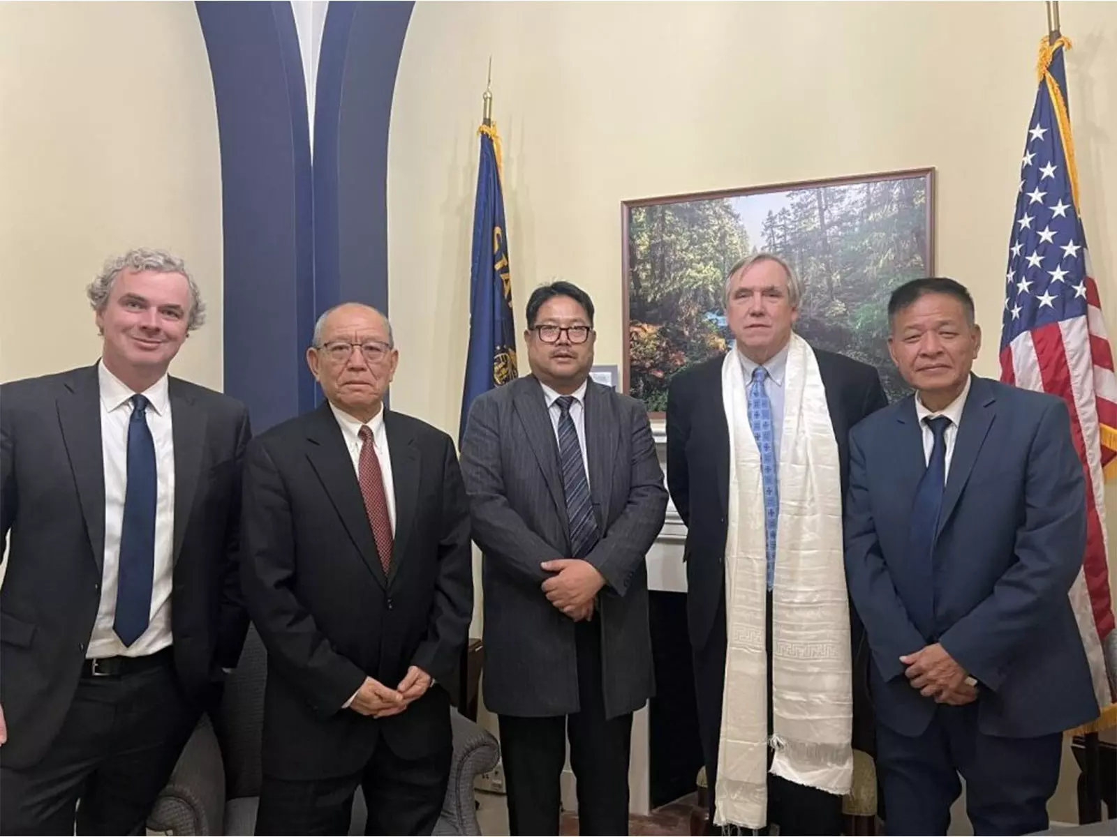 Sikyong Penpa Tsering ने अमेरिका में तिब्बत, दुष्प्रचार और धार्मिक स्वतंत्रता पर चर्चा की Sikyong Penpa Tsering ने अमेरिका में तिब्बत, दुष्प्रचार और धार्मिक स्वतंत्रता पर चर्चा की