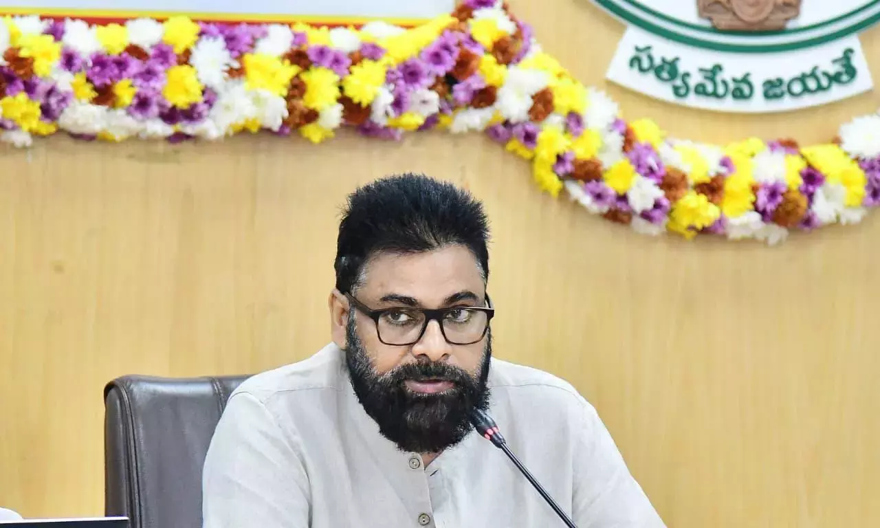 Pawan ने अधिकारियों से कहा कि खर्च किया गया हर रुपया टारगेटेड ग्रुप तक पहुंचे Pawan ने अधिकारियों से कहा कि खर्च किया गया हर रुपया टारगेटेड ग्रुप तक पहुंचे