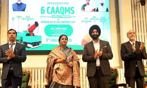 Delhi सीएम रेखा गुप्ता ने नए एयर क्वालिटी स्टेशन और ‘वायु रक्षक’ अभियान शुरू किया Delhi सीएम रेखा गुप्ता ने नए एयर क्वालिटी स्टेशन और ‘वायु रक्षक’ अभियान शुरू किया