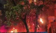 Telangana: अट्टापुर में कार सर्विस सेंटर में आग; 90 परिवारों को निकाला गया