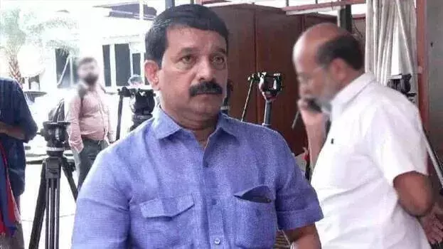 VS के पूर्व PA ए सुरेश को UDF ने किया उम्मीदवार घोषित, चुनावी सरप्राइज की आशंका VS के पूर्व PA ए सुरेश को UDF ने किया उम्मीदवार घोषित, चुनावी सरप्राइज की आशंका