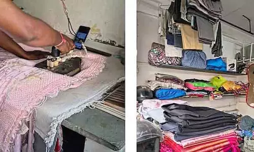 Couple ड्राई क्लीनर से हर महीने लाखों रुपये कमाता है Couple ड्राई क्लीनर से हर महीने लाखों रुपये कमाता है