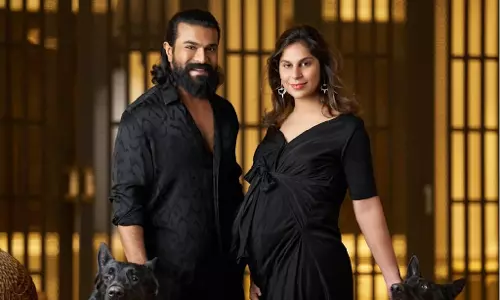 Upasana Kamineni ने जुड़वा बच्चों के आगमन पर जताई खुशी, कहा—परिवार पूरा हुआ Upasana Kamineni ने जुड़वा बच्चों के आगमन पर जताई खुशी, कहा—परिवार पूरा हुआ