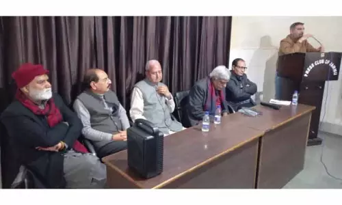 केपी ने मीटिंग की, NAFSA और दूसरे मुद्दों पर चर्चा की केपी ने मीटिंग की, NAFSA और दूसरे मुद्दों पर चर्चा की