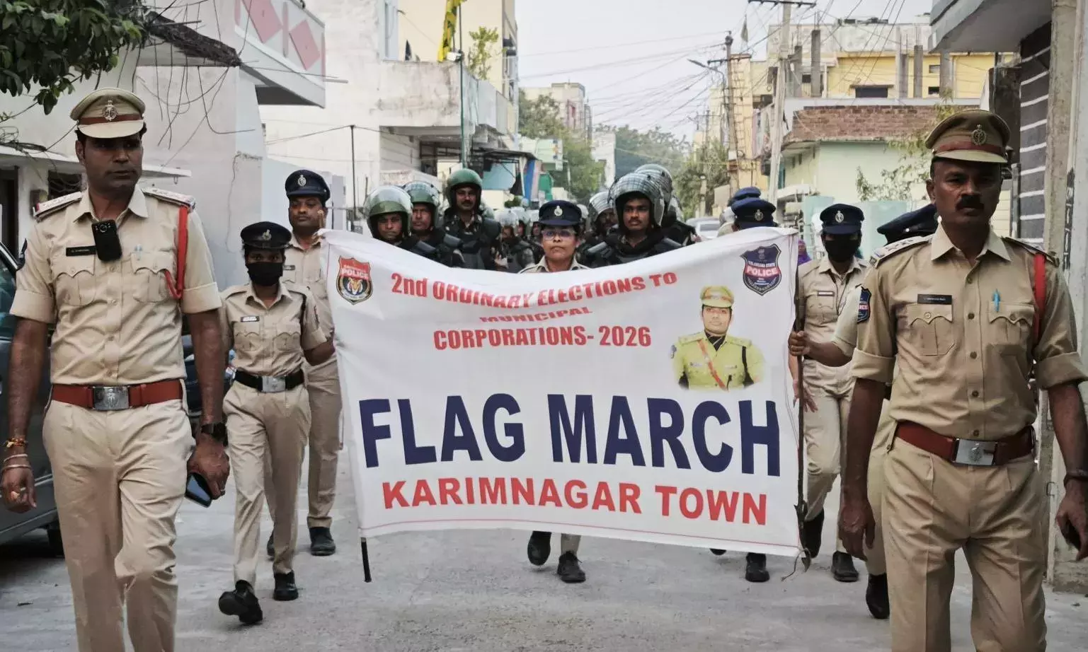 Telangana : स्पीकर चुप हो गए, पुलिस ने निगरानी बढ़ा दी Telangana : स्पीकर चुप हो गए, पुलिस ने निगरानी बढ़ा दी