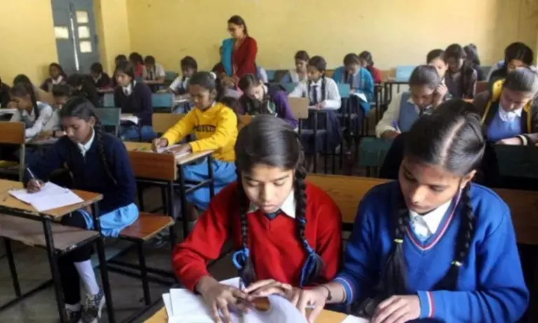 Assam: रिसर्च रिपोर्ट में सामने आया, डिब्रूगढ़ के स्कूलों में शारीरिक दंड Assam: रिसर्च रिपोर्ट में सामने आया, डिब्रूगढ़ के स्कूलों में शारीरिक दंड