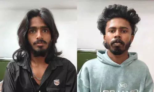 Kerala : बच्चों को पीटने और पैसे चुराने के आरोप में दो लोग गिरफ्तार Kerala : बच्चों को पीटने और पैसे चुराने के आरोप में दो लोग गिरफ्तार