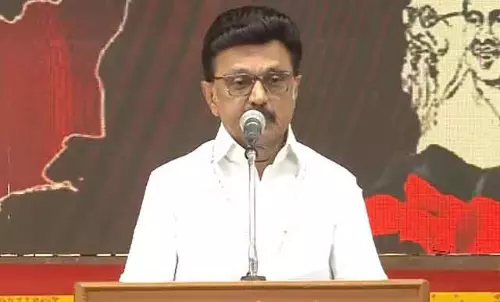 DMK ने 12 फरवरी को केंद्र सरकार के खिलाफ ट्रेड यूनियन के विरोध प्रदर्शन का समर्थन किया DMK ने 12 फरवरी को केंद्र सरकार के खिलाफ ट्रेड यूनियन के विरोध प्रदर्शन का समर्थन किया