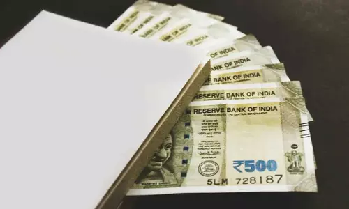 ओडिशा में AYUSH डॉक्टरों की सैलरी 20,000 रुपये बढ़ाकर 40,000 रुपये की गई; न्यूनतम सैलरी 56,948 रुपये ओडिशा में AYUSH डॉक्टरों की सैलरी 20,000 रुपये बढ़ाकर 40,000 रुपये की गई; न्यूनतम सैलरी 56,948 रुपये