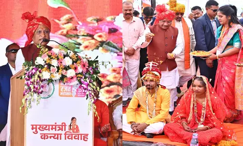 CM विष्णुदेव साय के सान्निध्य में 6412 जोड़ों का विवाह CM विष्णुदेव साय के सान्निध्य में 6412 जोड़ों का विवाह