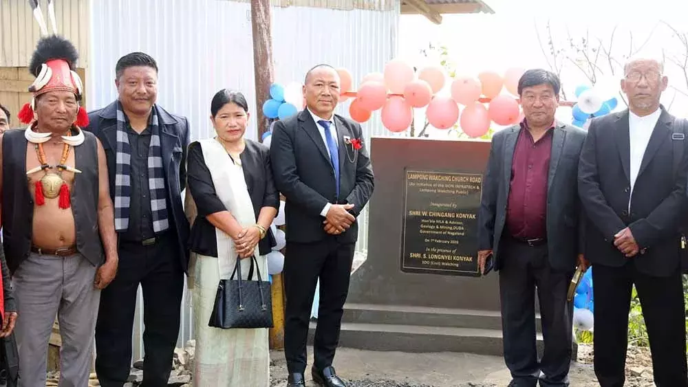 Nagaland : चिंगांग कोन्याक ने लैम्पोंग वाकचिंग चर्च रोड का उद्घाटन किया Nagaland : चिंगांग कोन्याक ने लैम्पोंग वाकचिंग चर्च रोड का उद्घाटन किया
