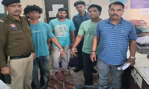 सिगरेट पीने से मना करने पर युवक पर किया जानलेवा हमला, 4 हमलावर गिरफ्तार