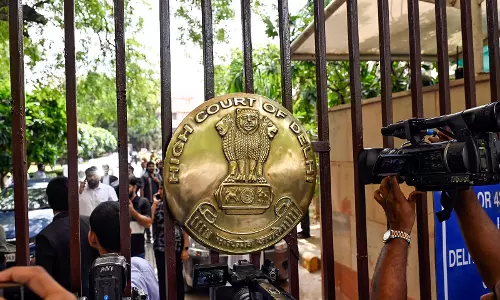दिल्ली हाईकोर्ट ने DU को पीएम मोदी डिग्री मामले में नोटिस दिया दिल्ली हाईकोर्ट ने DU को पीएम मोदी डिग्री मामले में नोटिस दिया