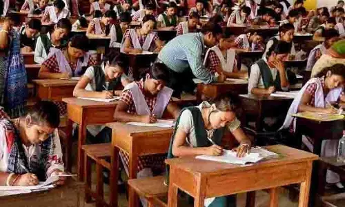 Students, बोर्ड एग्जाम में इस तरह के गलत काम करने पर सीधे क्रिमिनल केस चलेगा Students, बोर्ड एग्जाम में इस तरह के गलत काम करने पर सीधे क्रिमिनल केस चलेगा