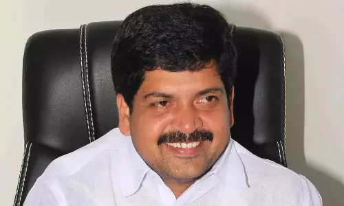 मंत्री Kollu Ravindra ने बढ़ावा दिया साइकिल इस्तेमाल, कम करें कार-और बाइक निर्भरता मंत्री Kollu Ravindra ने बढ़ावा दिया साइकिल इस्तेमाल, कम करें कार-और बाइक निर्भरता