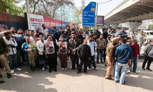 बाथ कैसल शूटआउट पीड़ित के परिवार ने Ludhiana में ‘निष्क्रियता’ के खिलाफ प्रदर्शन किया